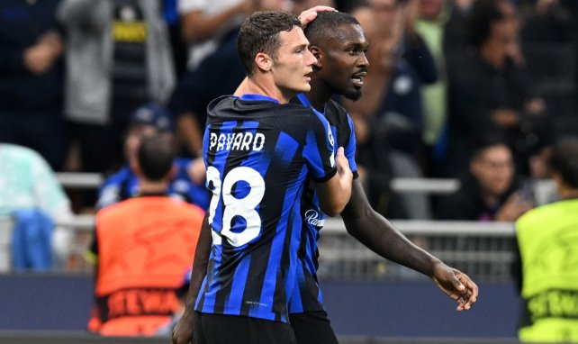 Marcus Thuram et Benjamin Pavard sous le maillot de l'Inter Milan.