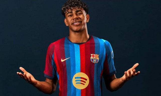 Le FC Barcelone présente son nouveau maillot domicile 2026-2027 