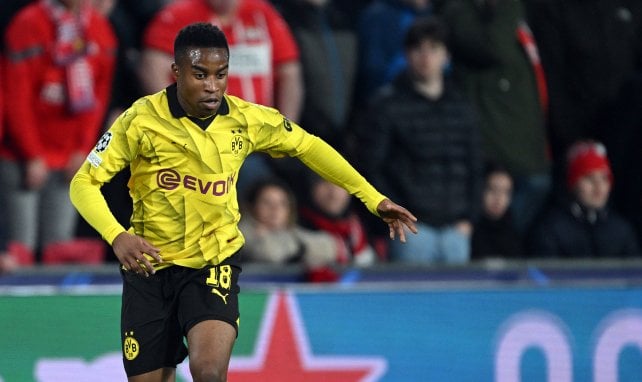 Youssoufa Moukoko en action avec Dortmund 