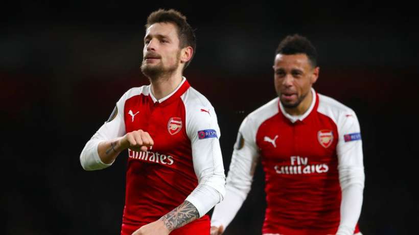 Arsenal Le Placardise Mathieu Debuchy A La Croisee Des Chemins