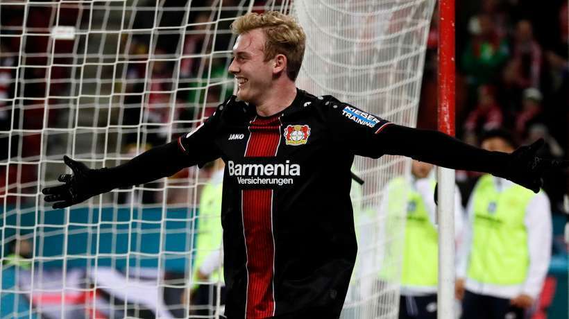 Officiel Le Borussia Dortmund Boucle Le Transfert De Julian Brandt Pour 25 M [ 460 x 820 Pixel ]