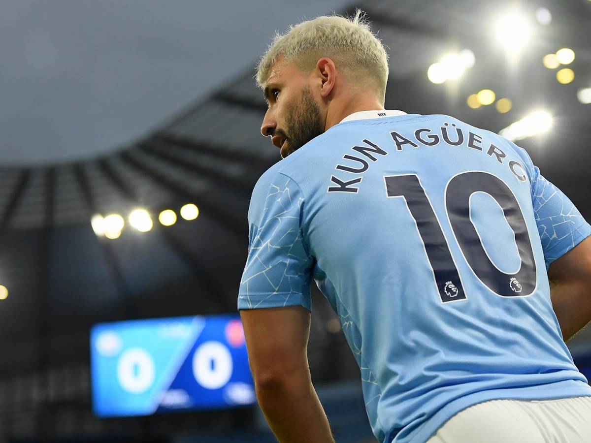 Sergio Agüero offre une voiture et 70.000€ de cadeaux aux employés de  Manchester City avant son transfert